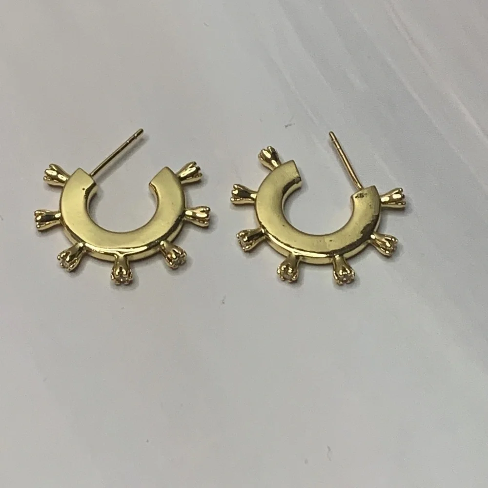 Rack Plating Brass Micro Pave Cubic Zirconia Stud Earrings for Women, Long-Lasti